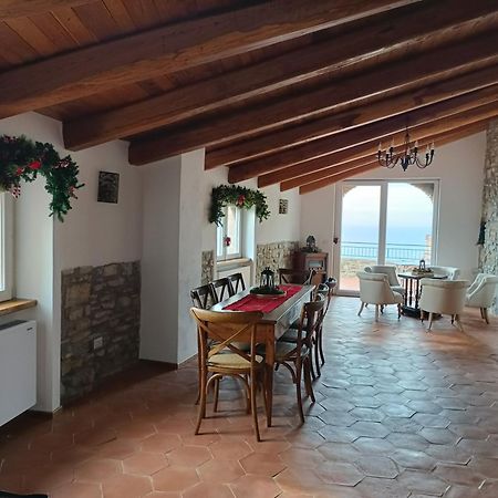 La Mansarda Bed and Breakfast Castellabate Buitenkant foto