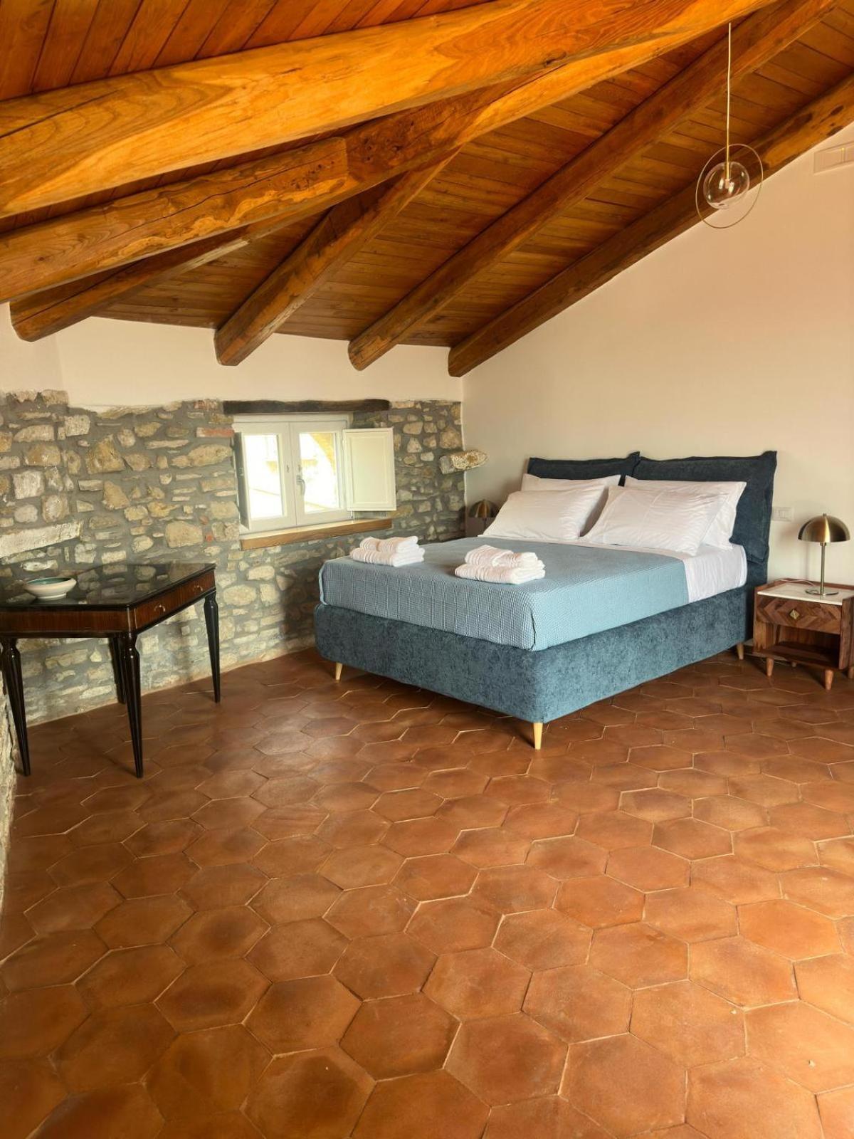 La Mansarda Bed and Breakfast Castellabate Buitenkant foto